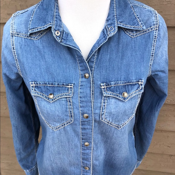 Seven7 western chambray shirt! - Picture 3 of 9